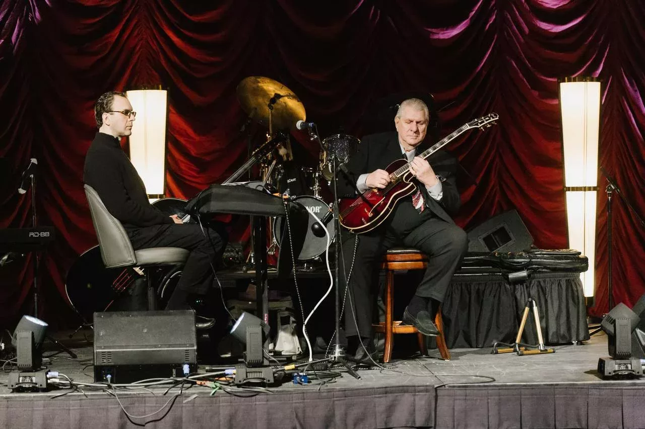Robert Conti performs at the 2022 Idaho Heart Ball